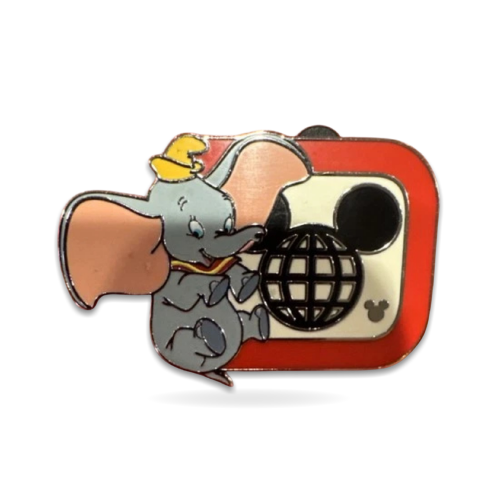 Wave Hidden Mickey Classic Dumbo Circus Elephant Trading Pin